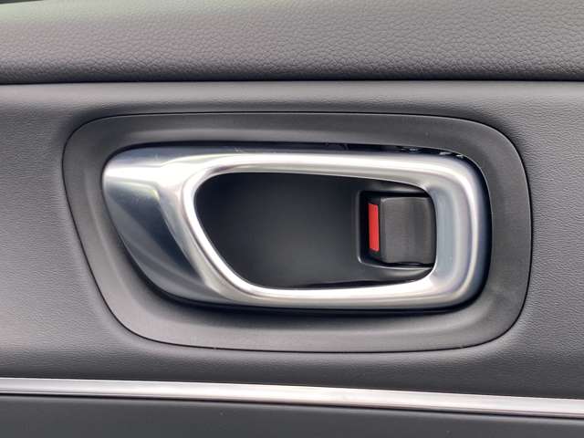 ホンダ ヴェゼル １．５ Ｅ：ＨＥＶ Ｚ R6年 (九州・沖縄) 99