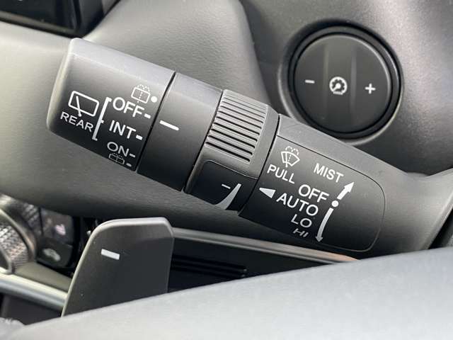 ホンダ ヴェゼル １．５ Ｅ：ＨＥＶ Ｚ R6年 (九州・沖縄) 99