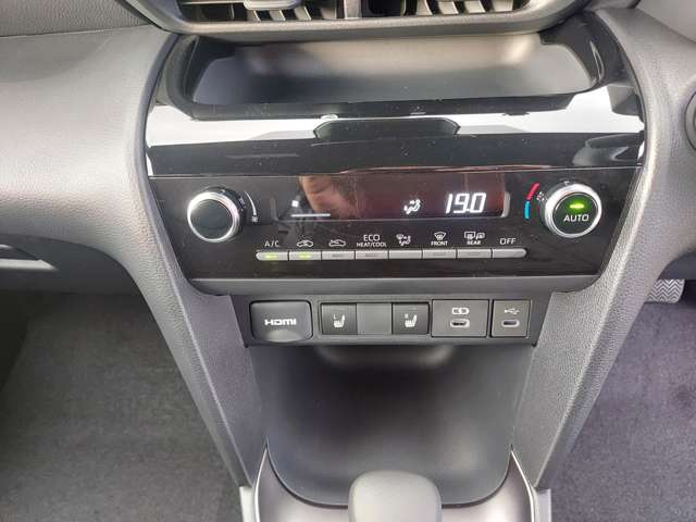 トヨタ ヤリスクロス　ハイブリッド １．５ ハイブリッド Ｚ R6年 (九州・沖縄) 99