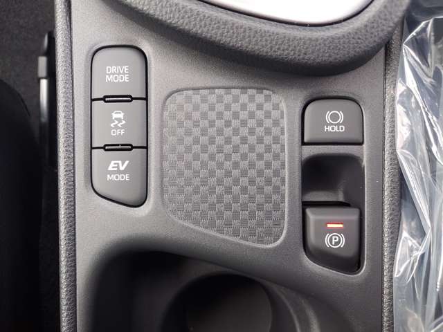 トヨタ ヤリスクロス　ハイブリッド １．５ ハイブリッド Ｚ R6年 (九州・沖縄) 99