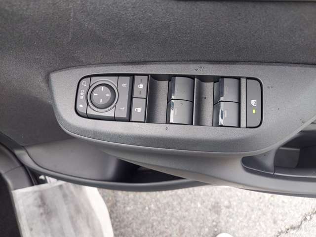 トヨタ ヤリスクロス　ハイブリッド １．５ ハイブリッド Ｚ R6年 (九州・沖縄) 99