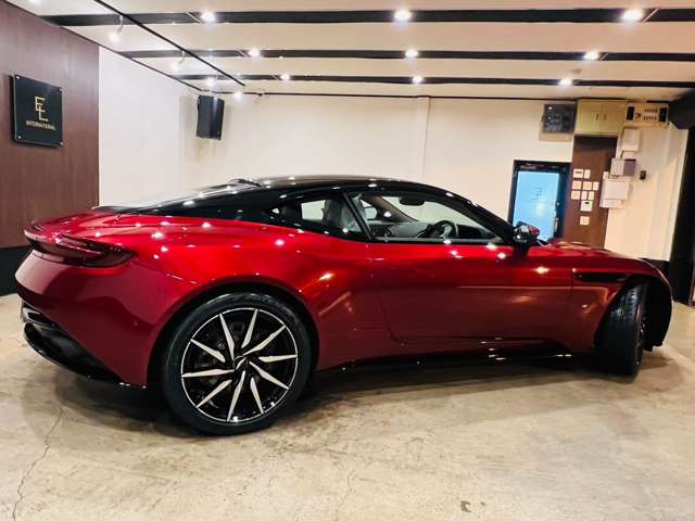 アストンマーティン ＤＢ１１ ローンチエディション H29年 (東海) 99