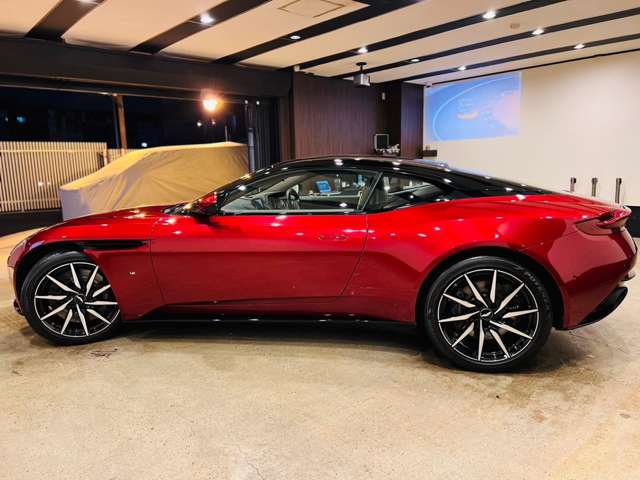 アストンマーティン ＤＢ１１ ローンチエディション H29年 (東海) 99