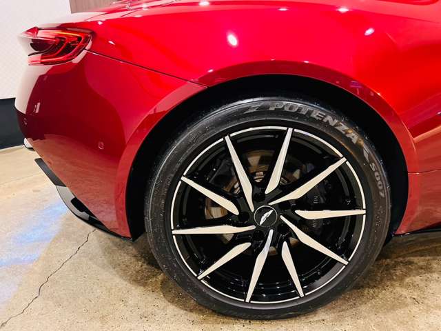 アストンマーティン ＤＢ１１ ローンチエディション H29年 (東海) 99