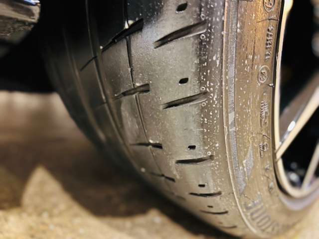 アストンマーティン ＤＢ１１ ローンチエディション H29年 (東海) 99