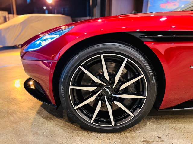 アストンマーティン ＤＢ１１ ローンチエディション H29年 (東海) 99