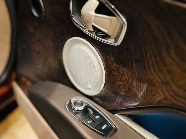 アストンマーティン ＤＢ１１ ローンチエディション H29年 (東海) 99