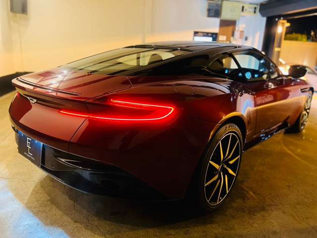アストンマーティン ＤＢ１１ ローンチエディション H29年 (東海) 99