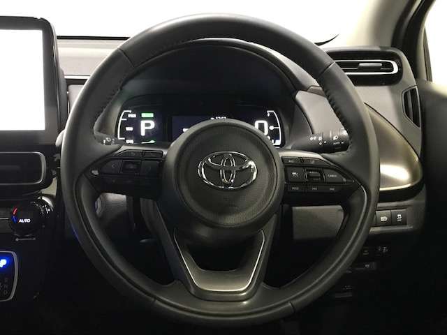 トヨタ アクア １．５ Ｚ Ｅ－ＦＯＵＲ ４ＷＤ R4年 (北海道) 99