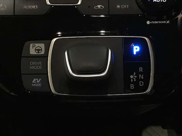 トヨタ アクア １．５ Ｚ Ｅ－ＦＯＵＲ ４ＷＤ R4年 (北海道) 99