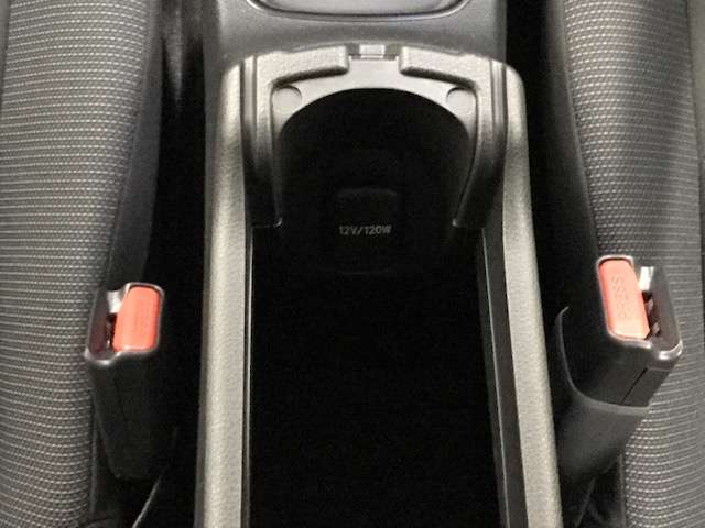 トヨタ アクア １．５ Ｚ Ｅ－ＦＯＵＲ ４ＷＤ R4年 (北海道) 99