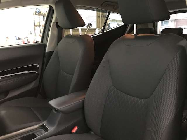 トヨタ アクア １．５ Ｚ Ｅ－ＦＯＵＲ ４ＷＤ R4年 (北海道) 99