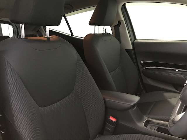 トヨタ アクア １．５ Ｚ Ｅ－ＦＯＵＲ ４ＷＤ R4年 (北海道) 99