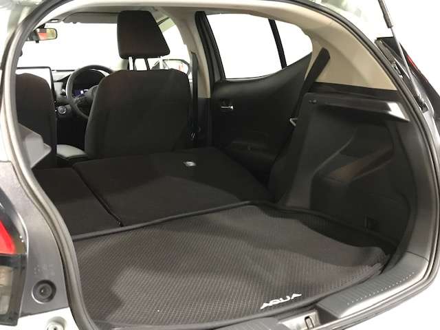 トヨタ アクア １．５ Ｚ Ｅ－ＦＯＵＲ ４ＷＤ R4年 (北海道) 99