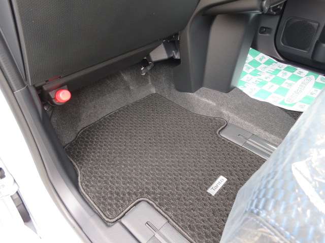 ダイハツ タント ６６０ カスタム Ｘ R6年 (関東) 99