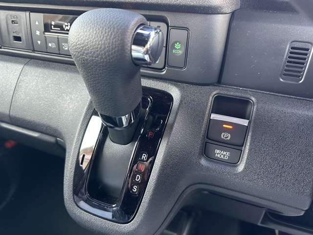 ホンダ Ｎ　ＢＯＸ カスタム ６６０ R7年 (東海) 99