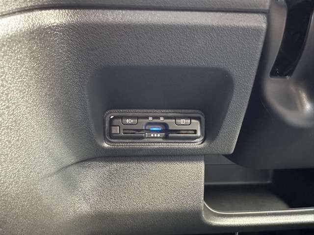 ホンダ Ｎ　ＢＯＸ カスタム ６６０ ターボ R6年 (東海) 99