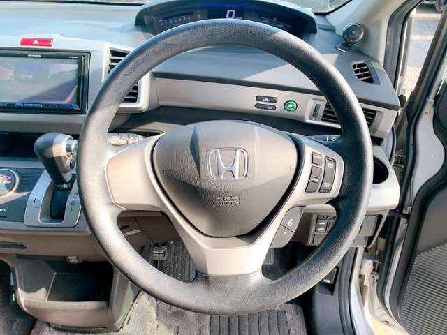 ホンダ フリード　ハイブリッド １．５ ジャストセレクション H24年 (九州・沖縄) 99