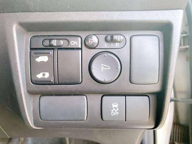 ホンダ フリード　ハイブリッド １．５ ジャストセレクション H24年 (九州・沖縄) 99