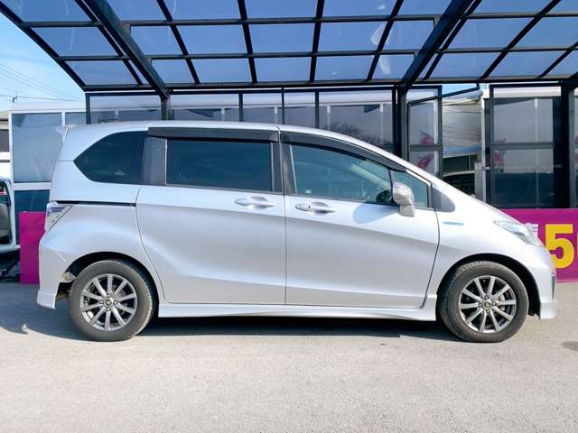ホンダ フリード　ハイブリッド １．５ ジャストセレクション H24年 (九州・沖縄) 99