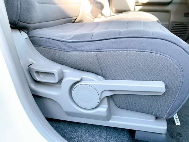 日産 キューブ １．５ １５Ｅ H20年 (九州・沖縄) 99