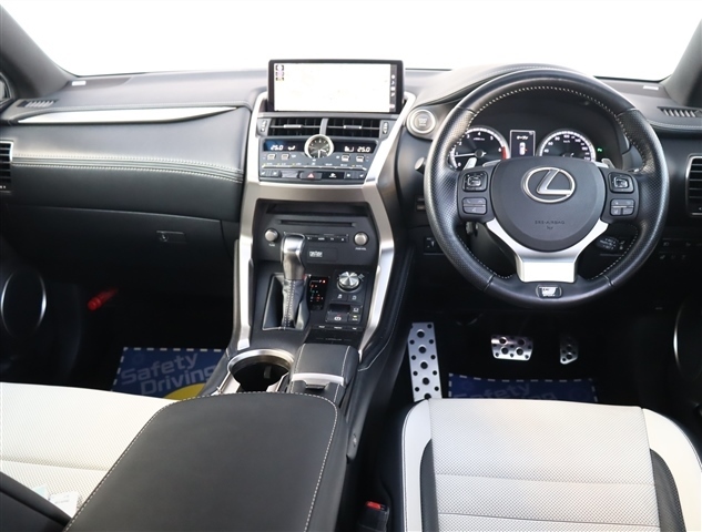 レクサス ＮＸ３００ ３００ ４ＷＤ H29年 (関東) 99