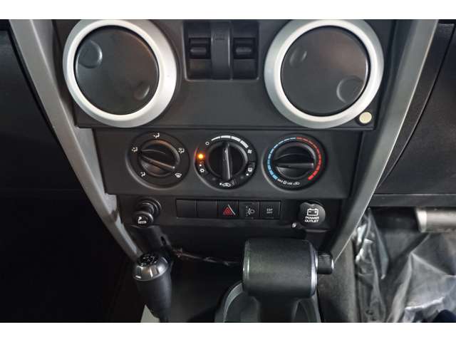 ジープ ラングラー サハラ ４ＷＤ H21年 (北海道) 99