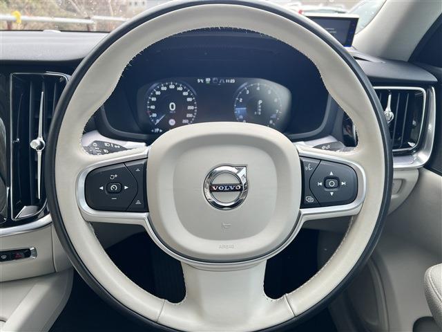 ボルボ Ｓ６０ Ｔ４　モメンタム R2年 (東北) 99