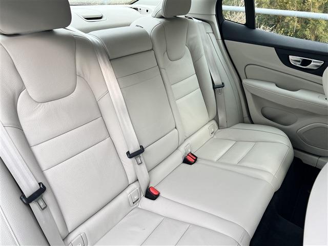 ボルボ Ｓ６０ Ｔ４　モメンタム R2年 (東北) 99