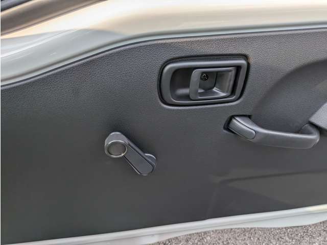 ダイハツ ハイゼットトラック ６６０ スタンダード ３方開 R6年 (関東) 99