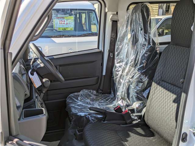 ダイハツ ハイゼットカーゴ ６６０ デラックス R5年 (関東) 99