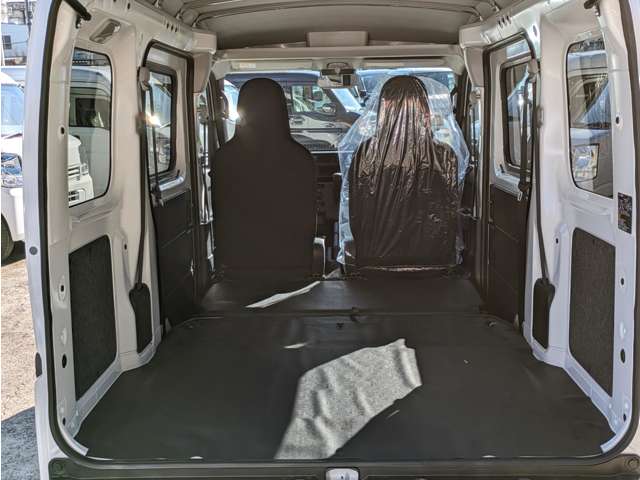 ダイハツ ハイゼットカーゴ ６６０ デラックス R5年 (関東) 99