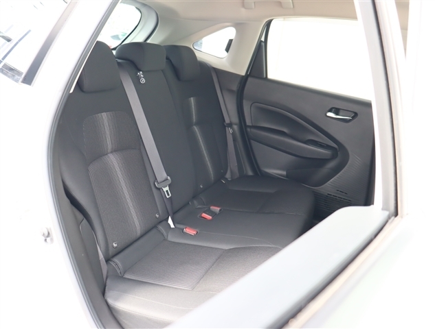 日産 ノート １．２ Ｘ R4年 (関東) 99