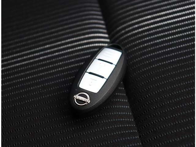 日産 ノート １．２ Ｘ R4年 (関東) 99