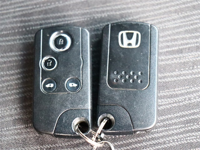 ホンダ フリードスパイク　ハイブリッド １．５ ジャストセレクション H24年 (関東) 99