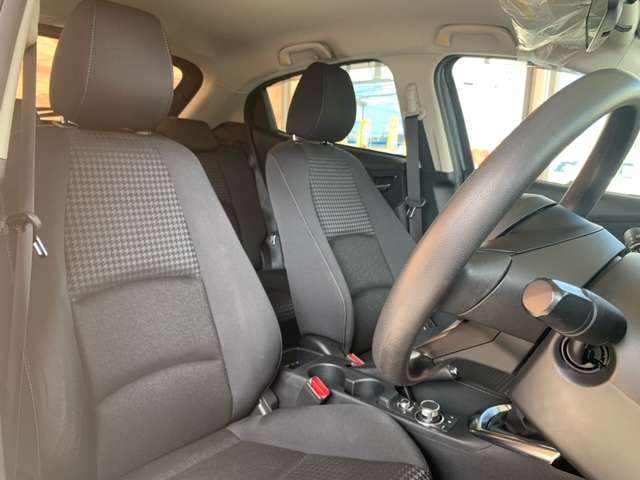 マツダ デミオ １．３ １３Ｓ H30年 (東北) 99