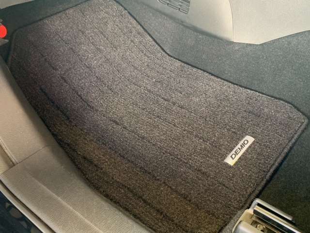 マツダ デミオ １．３ １３Ｓ H30年 (東北) 99