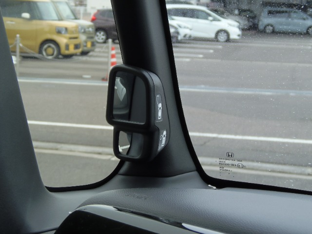 ホンダ Ｎ　ＢＯＸ カスタム ６６０ Ｇ Ｌ ホンダセンシング R2年 (東海) 99