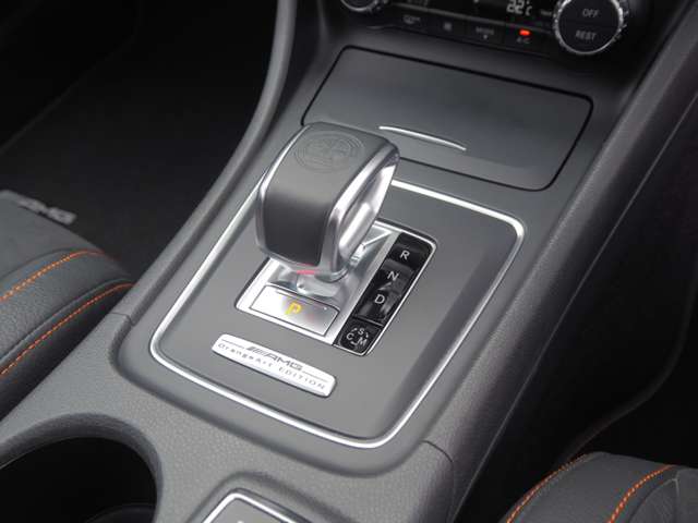 ＡＭＧ ＣＬＡ　シューティングブレーク ＣＬＡ ４５ ４マチック オレンジアート エディション ４ＷＤ H27年 (近畿) 99