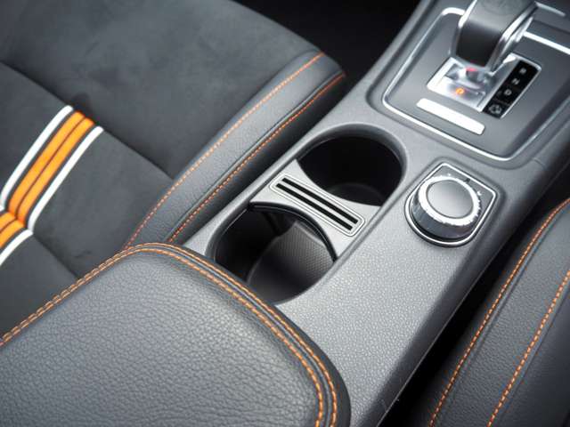 ＡＭＧ ＣＬＡ　シューティングブレーク ＣＬＡ ４５ ４マチック オレンジアート エディション ４ＷＤ H27年 (近畿) 99