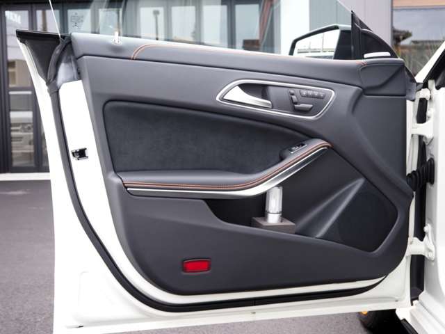 ＡＭＧ ＣＬＡ　シューティングブレーク ＣＬＡ ４５ ４マチック オレンジアート エディション ４ＷＤ H27年 (近畿) 99