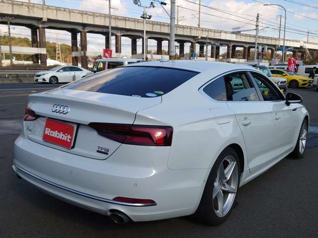 アウディ Ａ５　スポーツバック ４５ ＴＦＳＩ クワトロ スポーツ ４ＷＤ H30年 (中国) 99