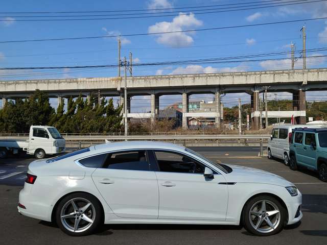 アウディ Ａ５　スポーツバック ４５ ＴＦＳＩ クワトロ スポーツ ４ＷＤ H30年 (中国) 99