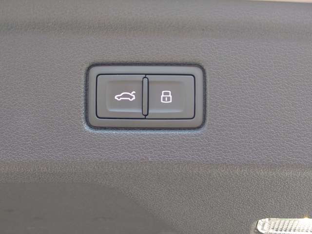 アウディ Ａ５　スポーツバック ４５ ＴＦＳＩ クワトロ スポーツ ４ＷＤ H30年 (中国) 99