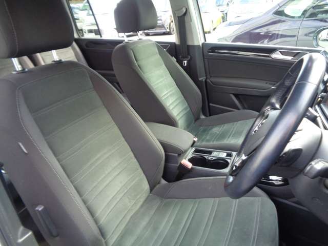 フォルクスワーゲン ゴルフトゥーラン ＴＳＩ　ハイライン H28年 (中国) 99