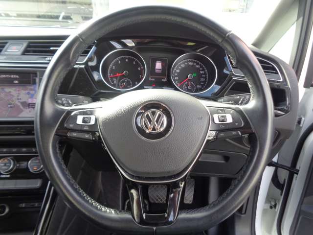 フォルクスワーゲン ゴルフトゥーラン ＴＳＩ　ハイライン H28年 (中国) 99