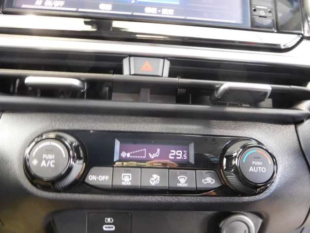 日産 ノートオーラ １．２ Ｇ レザーエディション R6年 (九州・沖縄) 99