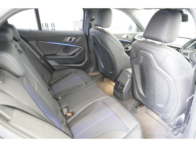 ＢＭＷ １シリーズ １１８Ｄ Ｍスポーツ エディション ジョイ プラス ディーゼルターボ R3年 (近畿) 99