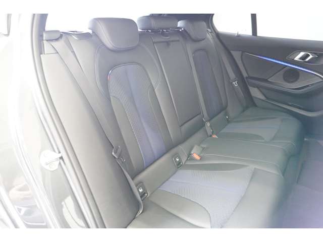 ＢＭＷ １シリーズ １１８Ｄ Ｍスポーツ エディション ジョイ プラス ディーゼルターボ R3年 (近畿) 99