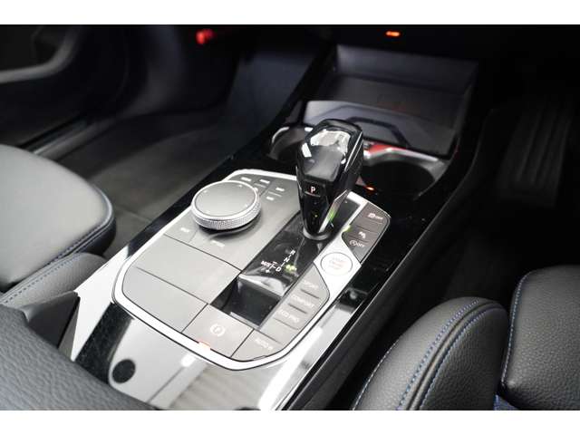 ＢＭＷ １シリーズ １１８Ｄ Ｍスポーツ エディション ジョイ プラス ディーゼルターボ R3年 (近畿) 99